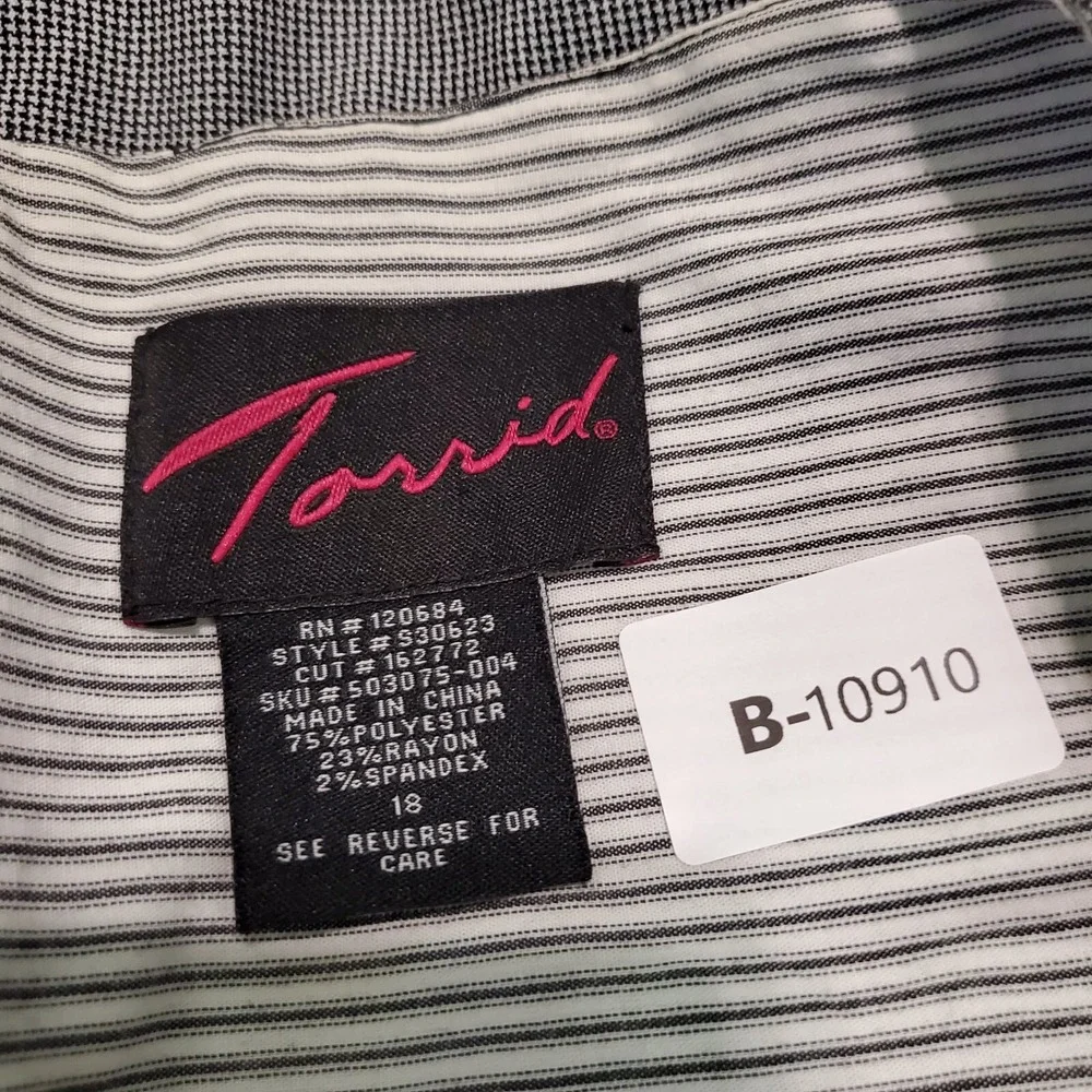 Torrid Women Skirt 18 Gray Houndstooth Pencil Slit‎ Hem